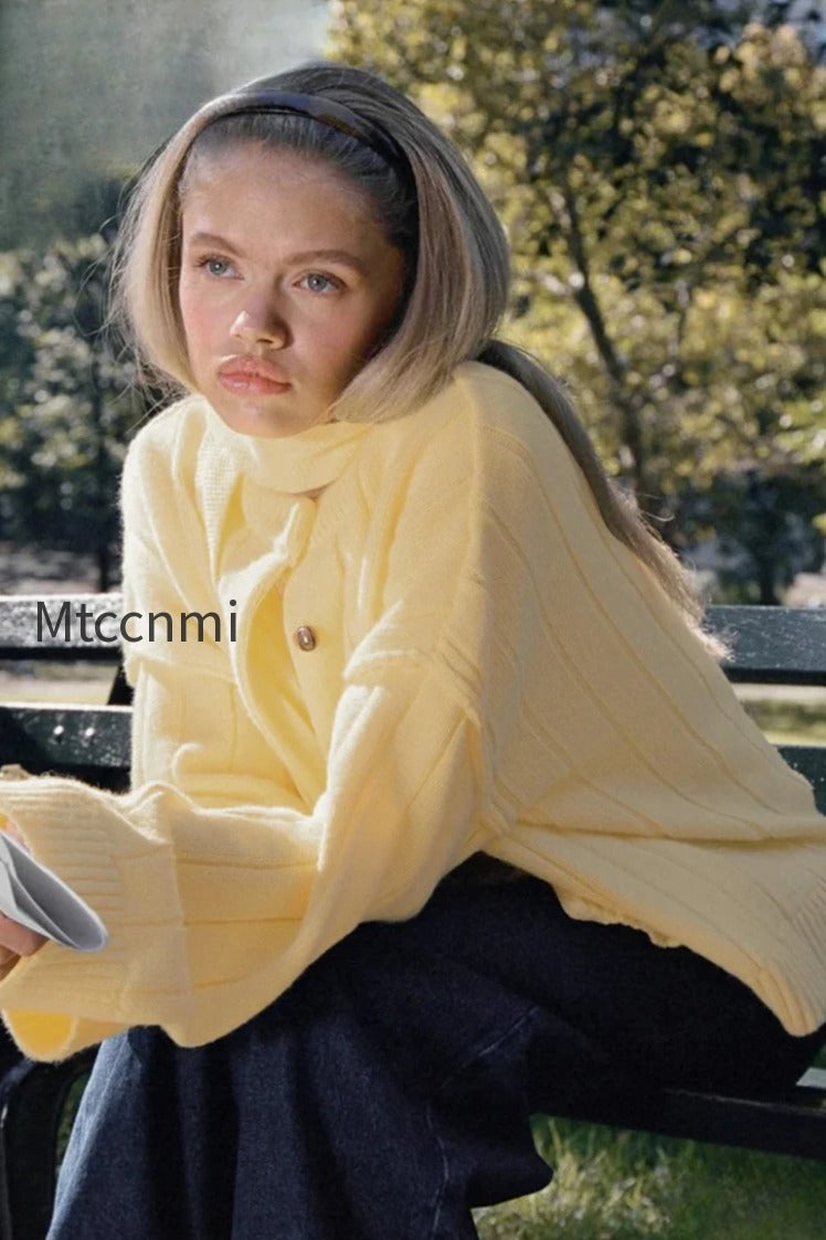 textured-ribbed-round-neck-knit-cardigan