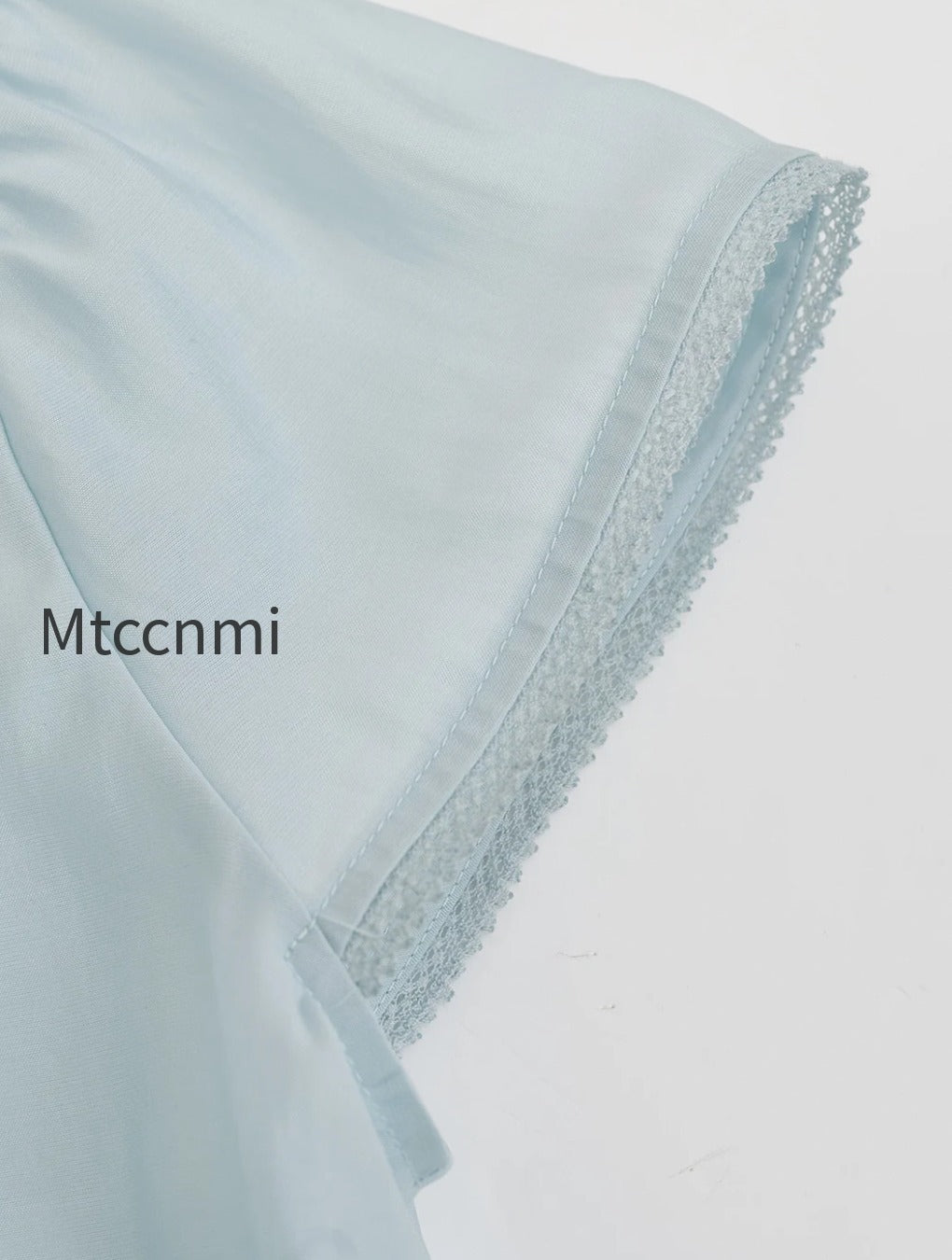 bella-v-neck-smocking-blouse