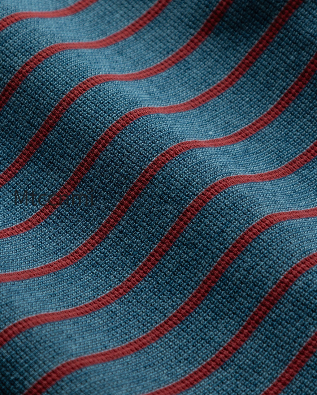 indigo-inlet-pullover-in-red-navy-textured-knit