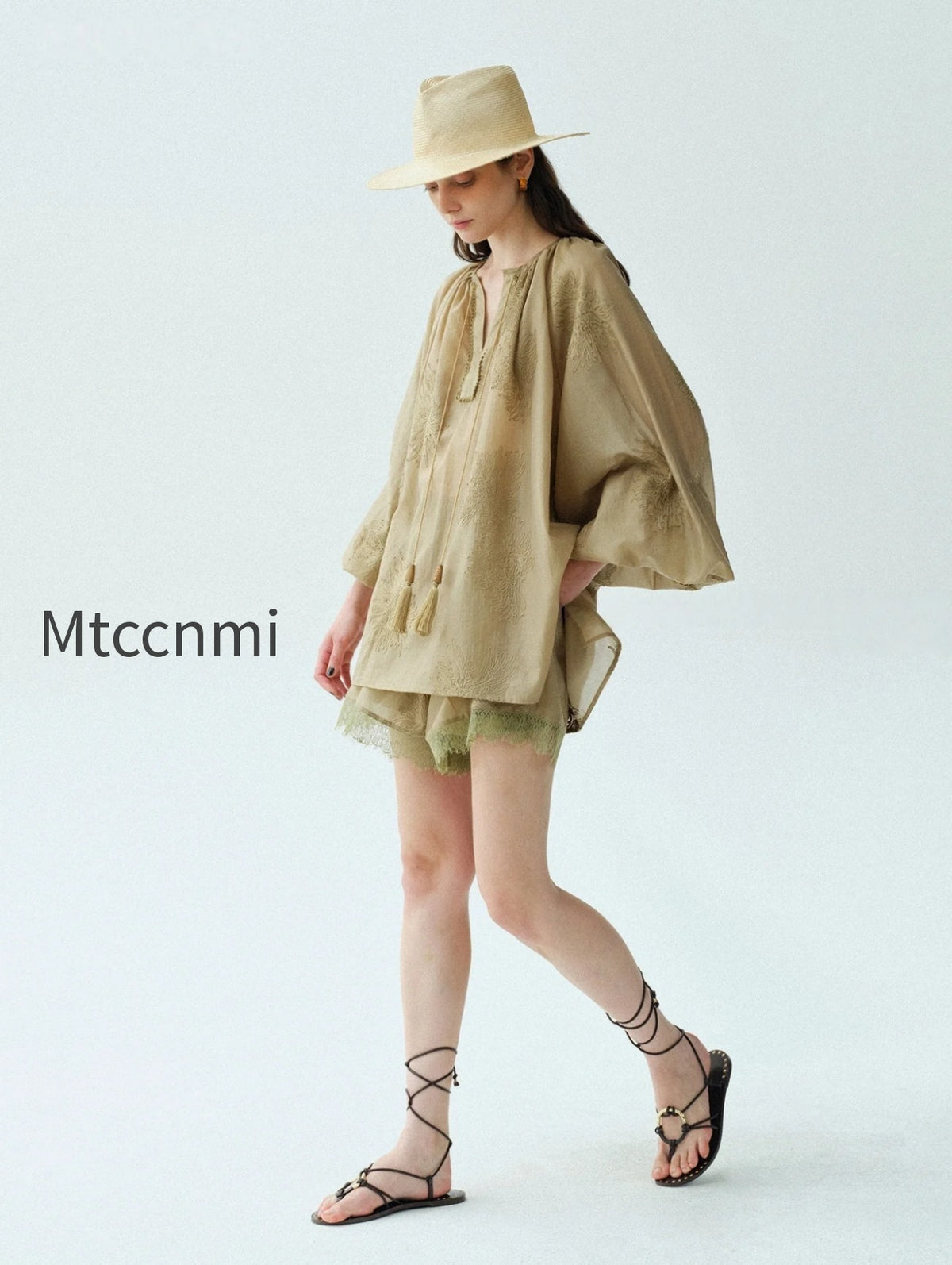 heavy-embroidered-lyocell-v-neck-blouse-lantern-sleeve-tassel-top