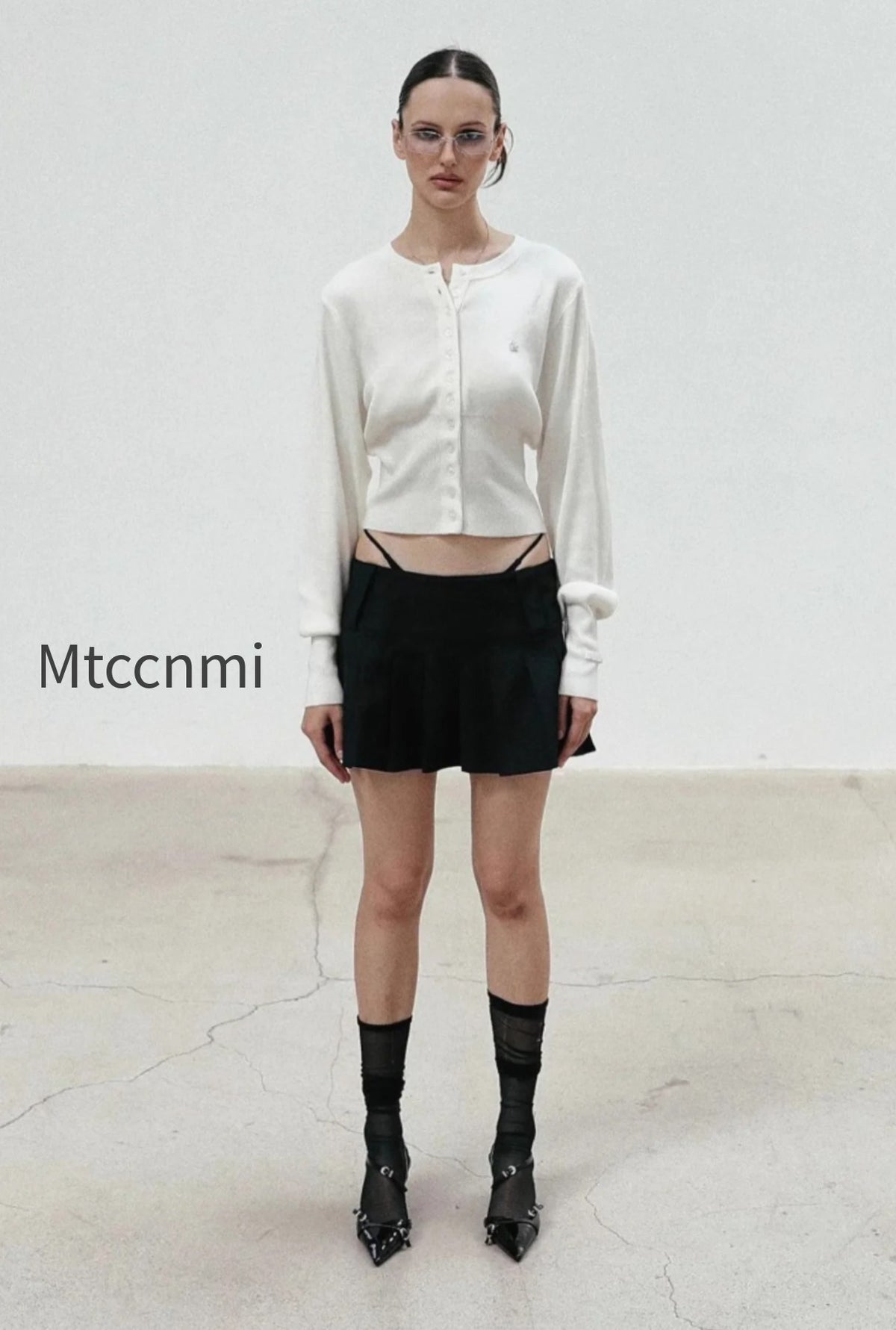 embroidered-button-crop-cardigan